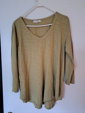 Mododoc  V-Neck Olive Green Tunic